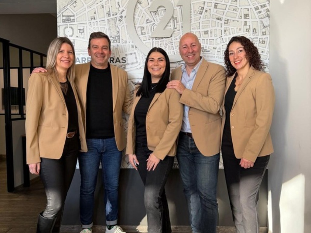 l'équipe de l'agence Aristide Briand