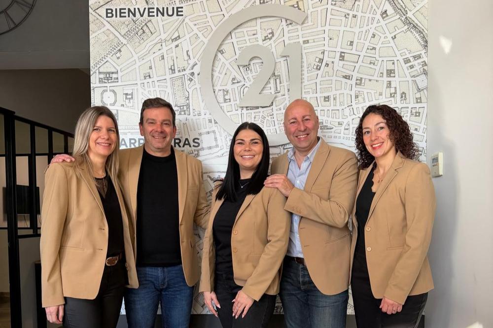 l'équipe de l'agence Aristide Briand