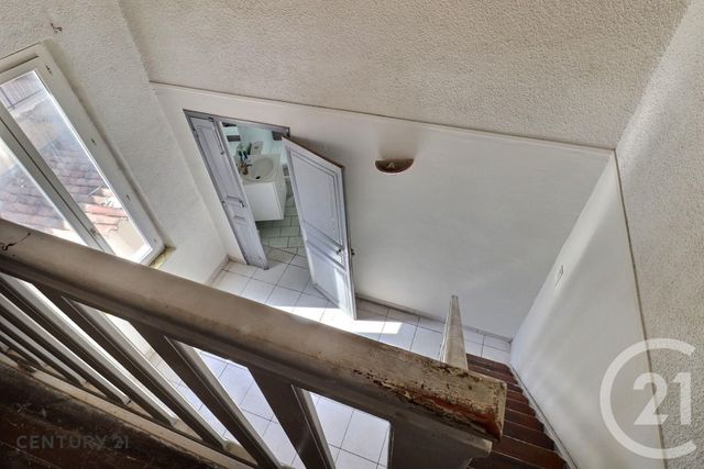 Appartement F2 à vendre - 2 pièces - 27.0 m2 - CARPENTRAS - 84 - PROVENCE-ALPES-COTE-D-AZUR - Century 21 Aristide Briand