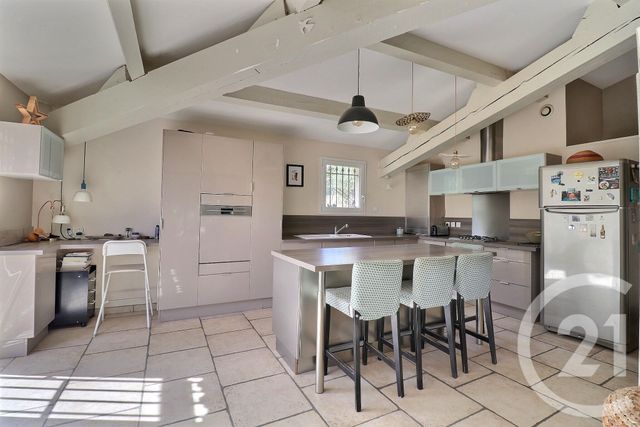 maison à vendre - 6 pièces - 120.0 m2 - ST SATURNIN LES AVIGNON - 84 - PROVENCE-ALPES-COTE-D-AZUR - Century 21 Aristide Briand