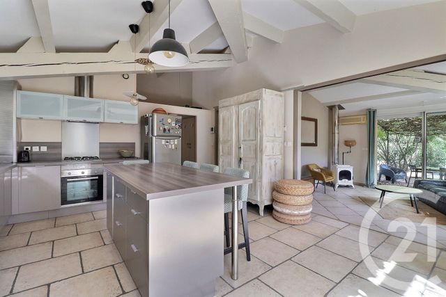 maison à vendre - 6 pièces - 120.0 m2 - ST SATURNIN LES AVIGNON - 84 - PROVENCE-ALPES-COTE-D-AZUR - Century 21 Aristide Briand