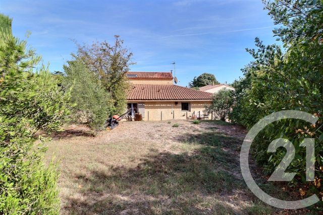 maison à vendre - 6 pièces - 120.0 m2 - ST SATURNIN LES AVIGNON - 84 - PROVENCE-ALPES-COTE-D-AZUR - Century 21 Aristide Briand