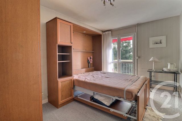 Appartement T3 à vendre - 3 pièces - 85.22 m2 - CARPENTRAS - 84 - PROVENCE-ALPES-COTE-D-AZUR - Century 21 Aristide Briand