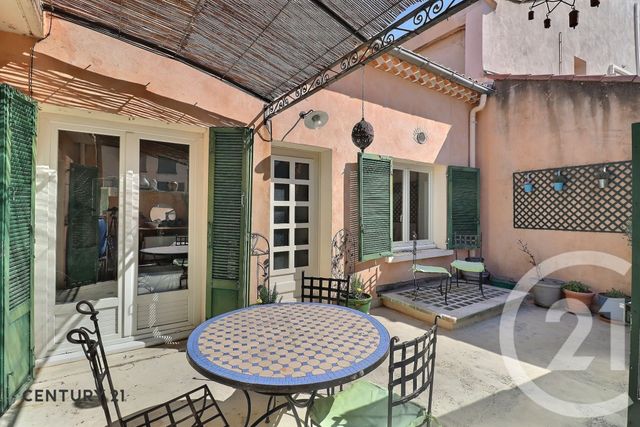 Appartement à vendre - 5 pièces - 137.0 m2 - CARPENTRAS - 84 - PROVENCE-ALPES-COTE-D-AZUR - Century 21 Aristide Briand