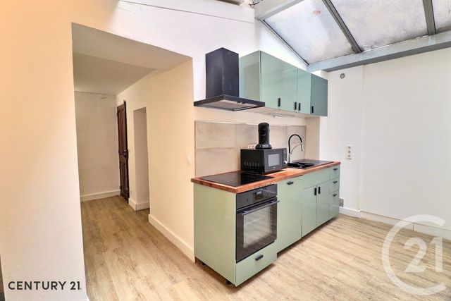Appartement T3 à vendre - 3 pièces - 67.0 m2 - CARPENTRAS - 84 - PROVENCE-ALPES-COTE-D-AZUR - Century 21 Aristide Briand