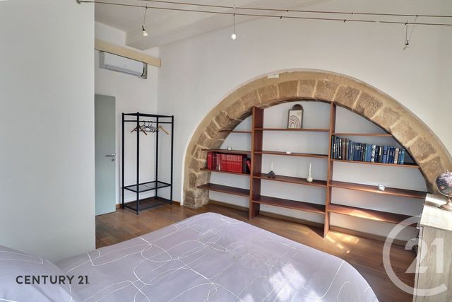 Appartement T3 à vendre - 3 pièces - 67.0 m2 - CARPENTRAS - 84 - PROVENCE-ALPES-COTE-D-AZUR - Century 21 Aristide Briand