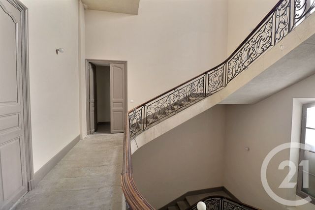 Appartement T3 à vendre - 6 pièces - 59.18 m2 - CARPENTRAS - 84 - PROVENCE-ALPES-COTE-D-AZUR - Century 21 Aristide Briand