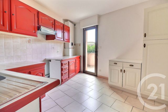 Appartement T2 à vendre - 2 pièces - 60.0 m2 - CARPENTRAS - 84 - PROVENCE-ALPES-COTE-D-AZUR - Century 21 Aristide Briand