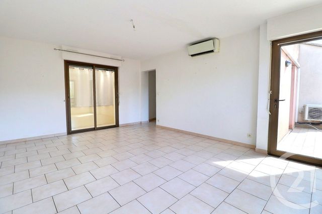 Appartement T2 à vendre - 2 pièces - 60.0 m2 - CARPENTRAS - 84 - PROVENCE-ALPES-COTE-D-AZUR - Century 21 Aristide Briand