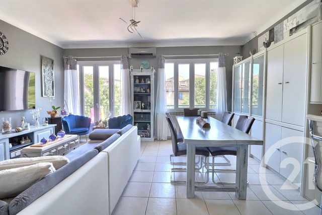 Appartement T4 à vendre - 4 pièces - 75.0 m2 - CARPENTRAS - 84 - PROVENCE-ALPES-COTE-D-AZUR - Century 21 Aristide Briand