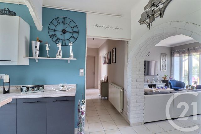 Appartement T4 à vendre - 4 pièces - 75.0 m2 - CARPENTRAS - 84 - PROVENCE-ALPES-COTE-D-AZUR - Century 21 Aristide Briand