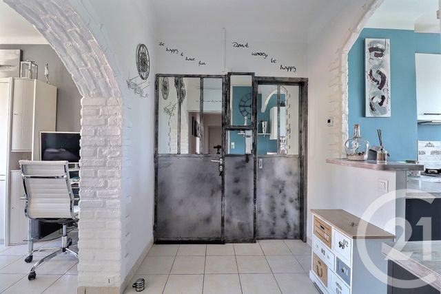 Appartement T4 à vendre - 4 pièces - 75.0 m2 - CARPENTRAS - 84 - PROVENCE-ALPES-COTE-D-AZUR - Century 21 Aristide Briand