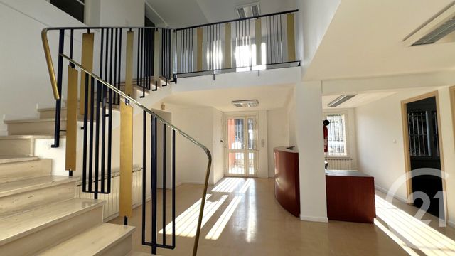 maison à vendre - 10 pièces - 212.0 m2 - CARPENTRAS - 84 - PROVENCE-ALPES-COTE-D-AZUR - Century 21 Aristide Briand