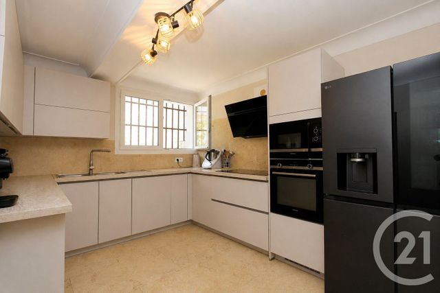maison à vendre - 10 pièces - 220.0 m2 - CARPENTRAS - 84 - PROVENCE-ALPES-COTE-D-AZUR - Century 21 Aristide Briand
