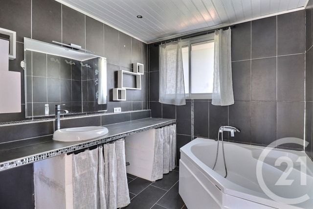 maison à vendre - 7 pièces - 157.0 m2 - CARPENTRAS - 84 - PROVENCE-ALPES-COTE-D-AZUR - Century 21 Aristide Briand